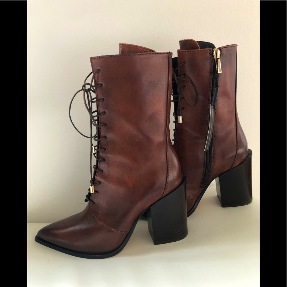 NWT Capezzani Lace up Booties, size 36, US 5.5 - Picture 2 of 7